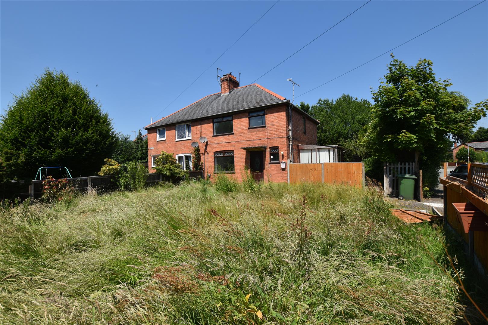 For Sale 3 Bed House semidetached